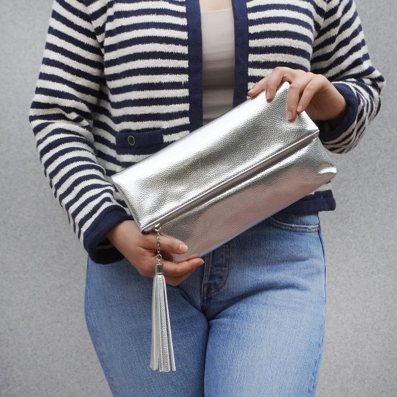 JNB Women's Cracked Metallic Fabric Foldover Clutch with Tassel - Image 4